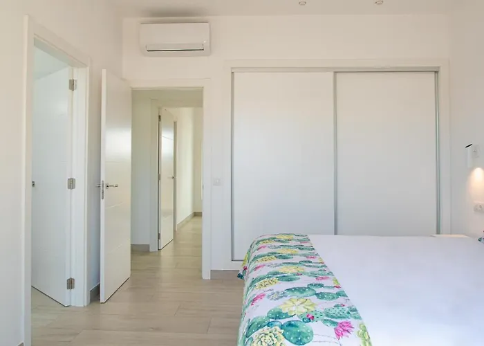 Blancazul Gazmira * Playa Blanca (Lanzarote)