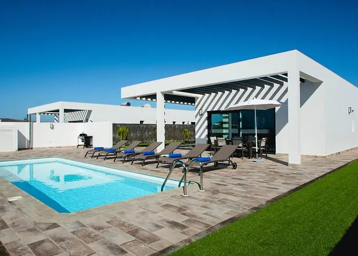 Blancazul Gazmira * Playa Blanca (Lanzarote)