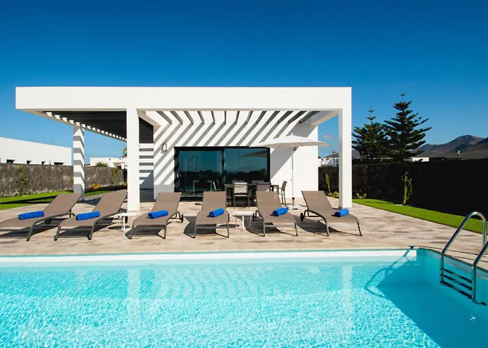 Blancazul Gazmira Villa *